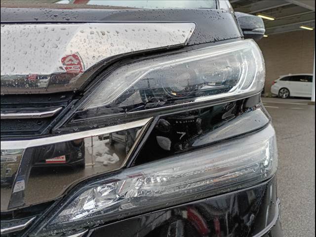 Vellfire Hybrid