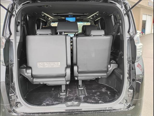Vellfire Hybrid