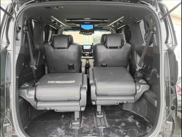 Vellfire Hybrid