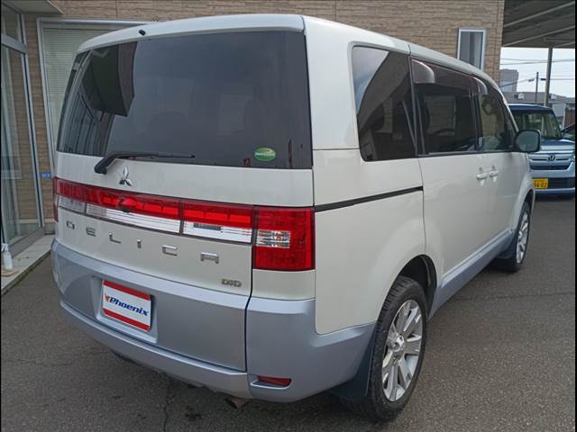 Delica D5