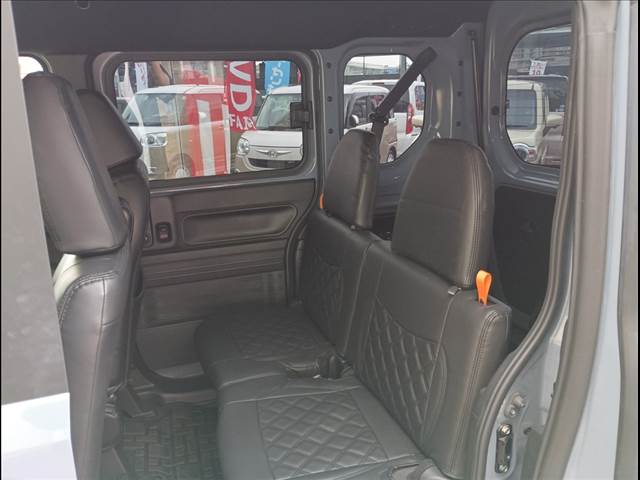N-VAN