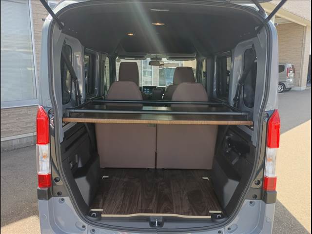 N-VAN