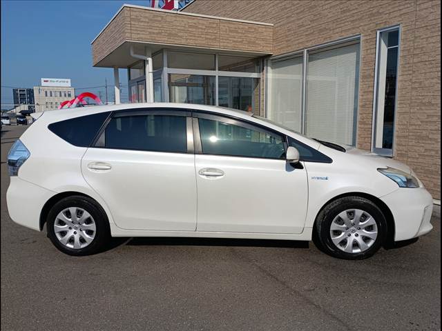 Prius Alpha