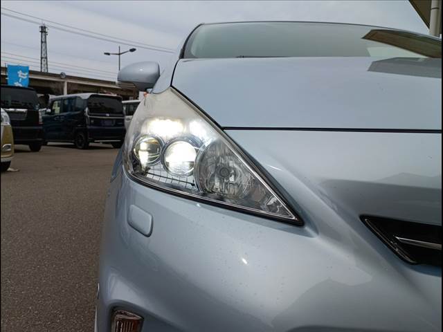 Prius Alpha