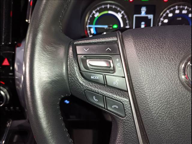 Vellfire Hybrid