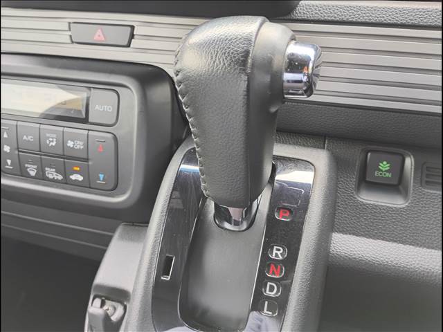 N-VAN