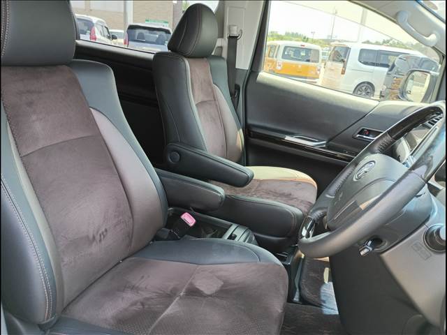 Alphard (20 Series)