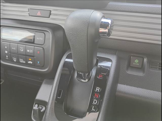 N-VAN