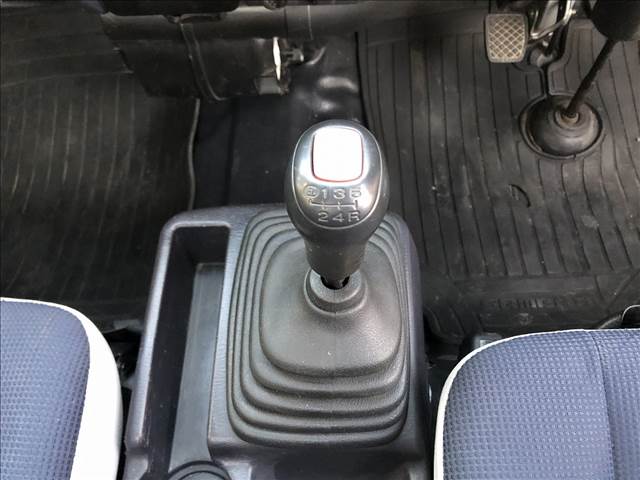 サンバートラック