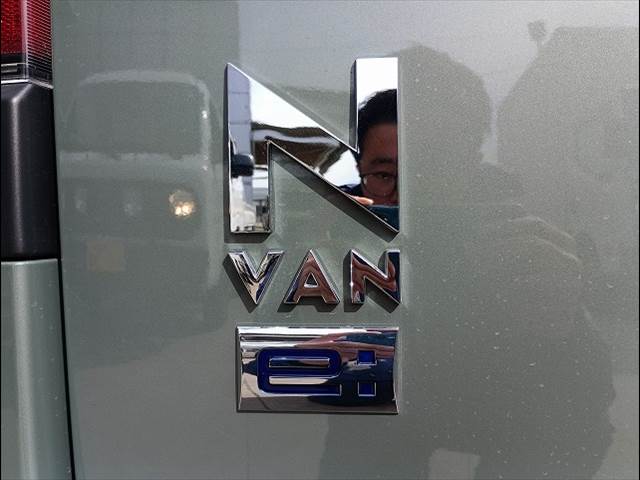 N-VAN e