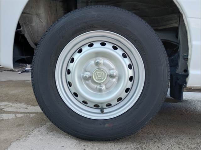 N-VAN