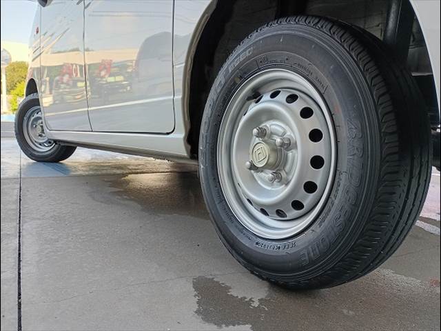 N-VAN