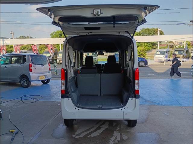 N-VAN