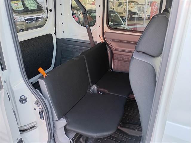 N-VAN