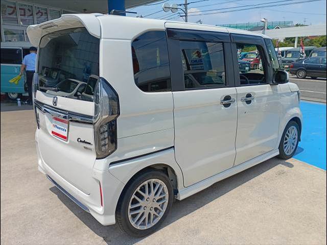 N-BOX