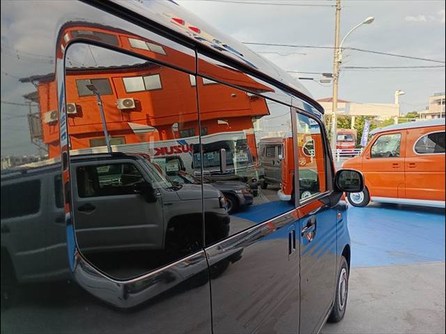 N-VAN