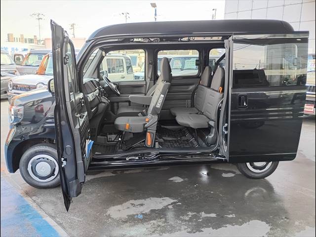 N-VAN