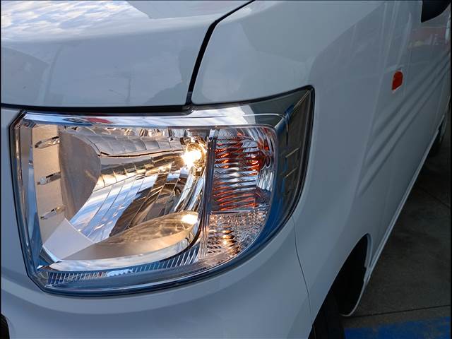 N-VAN