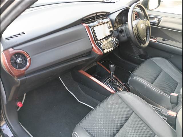 Corolla Fielder Hybrid