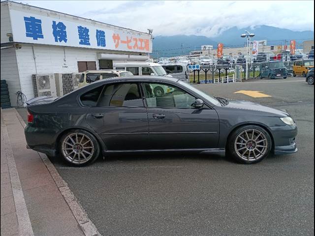 Legacy B4
