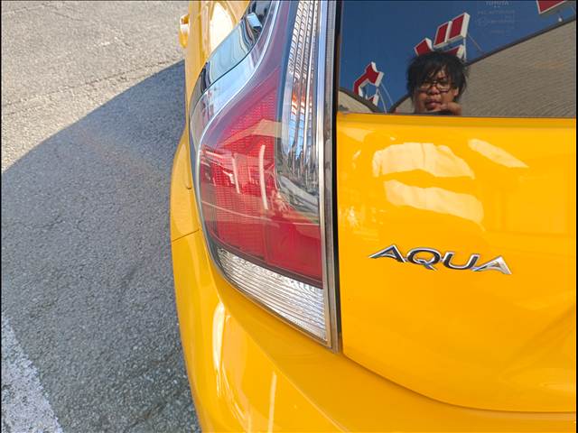 Aqua
