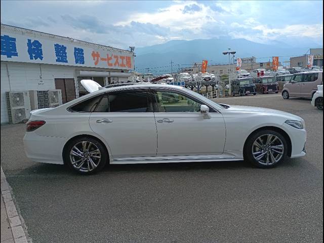 Crown Hybrid