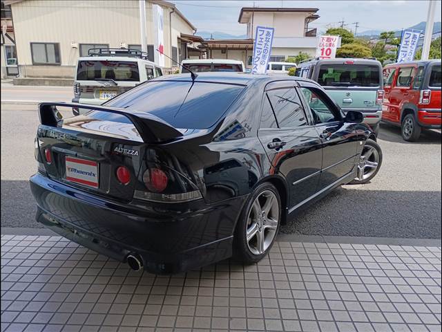 アルテッツァ
