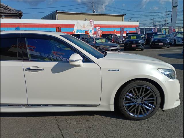 Crown Athlete Hybrid