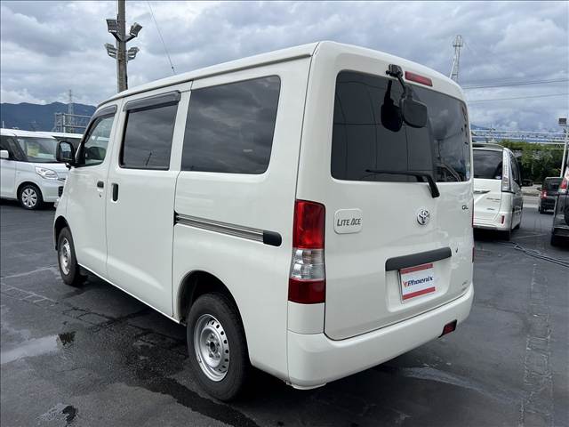 Lite Ace Van