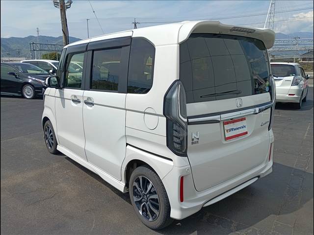 N-BOX