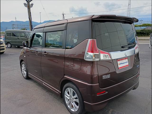 Delica D2