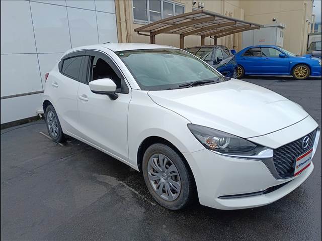 MAZDA2