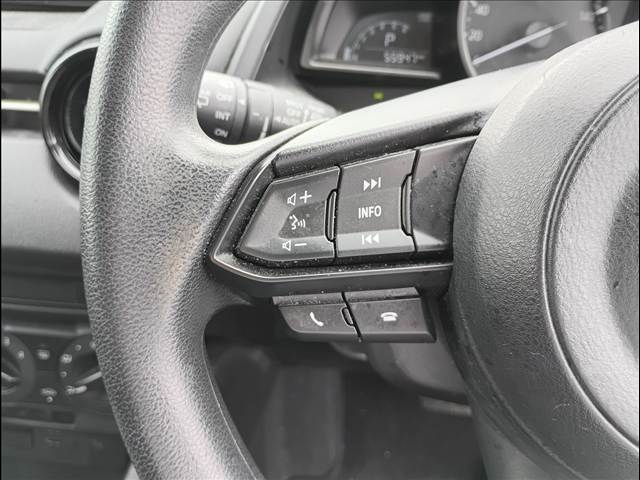 MAZDA2