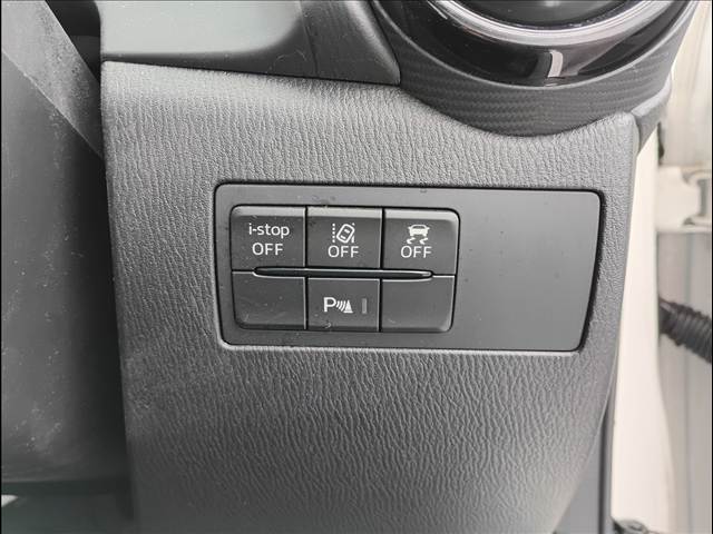 MAZDA2
