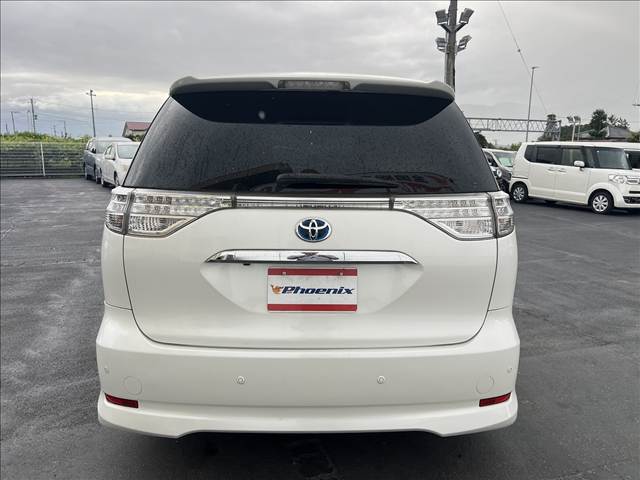 Estima Hybrid
