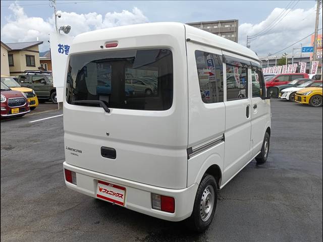 Minicab Van