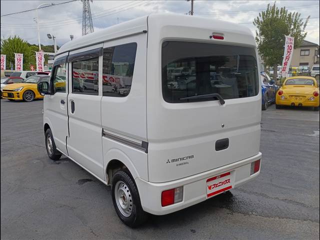 Minicab Van