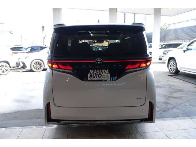 VELLFIRE HYBRID