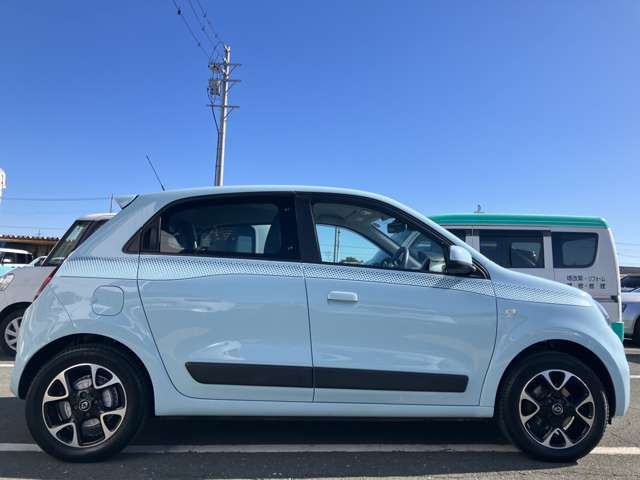 RENAULT TWINGO