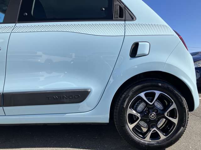 RENAULT TWINGO