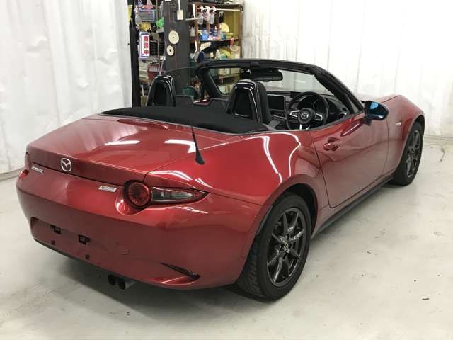 ROADSTER