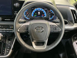 VOXY HYBRID