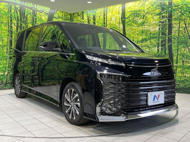 VOXY HYBRID
