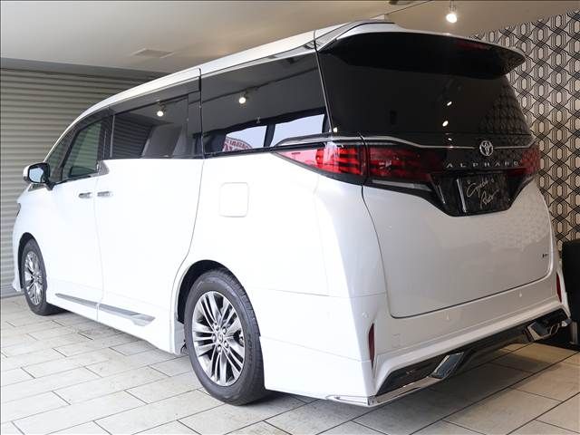 ALPHARD hybrid