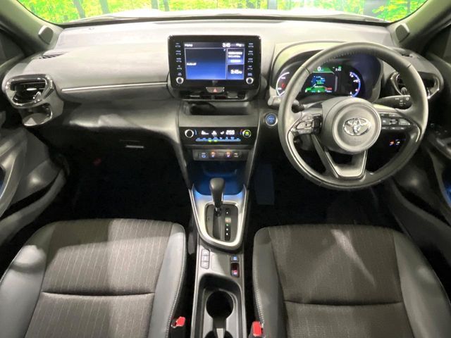 YARIS CROSS HYBRID