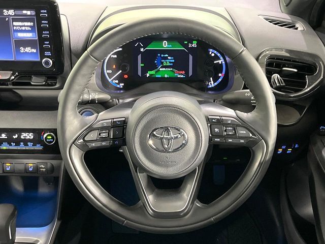 YARIS CROSS HYBRID