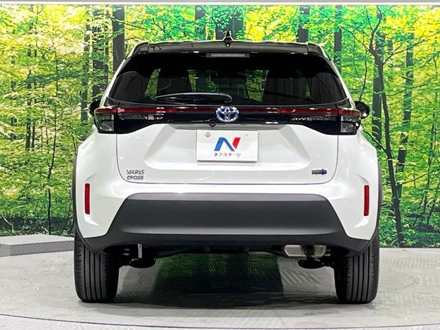 YARIS CROSS HYBRID