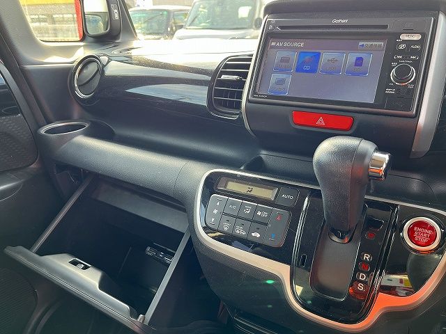 N BOX 4WD