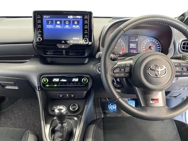 GR YARIS
