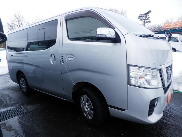 NV350 CARAVAN 4WD